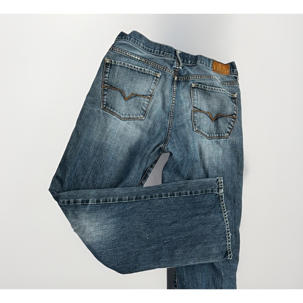 Guess Jeans Men's 34 X 31 Blue Dark Wash Denim Relaxed Boot Cliff Bootcut